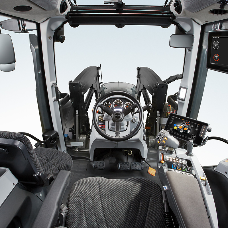 valtra smarttouch for n, t, s series keyvisual